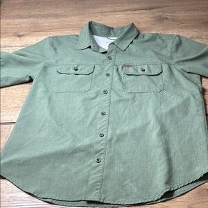Men’s Orvis Green Casual Button Down Shirt Size Medium